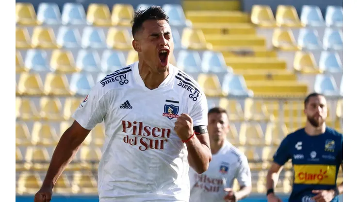Iván Morales abrió el camino de una importante victoria de Colo Colo ante Everton.