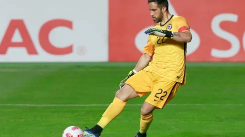 Bravo llevó la jineta en el debut de Lasarte con la Roja