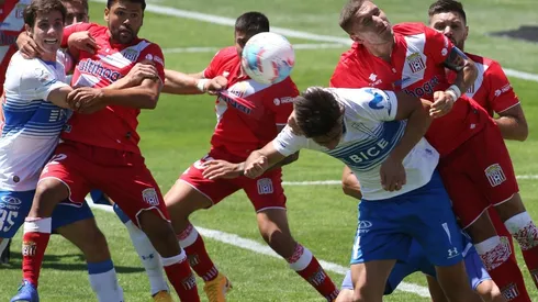 Universidad Católica y Curicó Unido cerrarán la jornada de viernes en el Campeonato Nacional. Los Cruzados jugarán Copa Libertadores la próxima semana