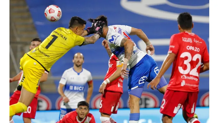 La UC retomó momentáneamente la cima del campeonato.