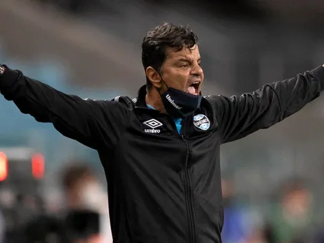 Pinares se queda sin DT tras dura eliminación de Gremio