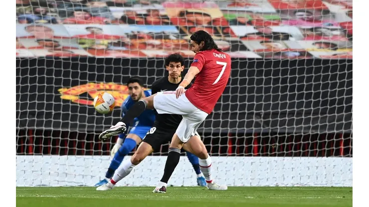 Edinson Cavani abrió la cuenta del Manchester United con un golazo.