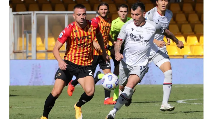 En Bologna lamentan el difícil año que vive Gary Medel