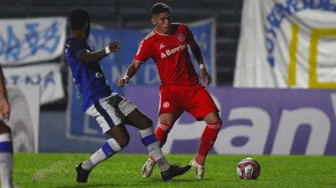 Palacios se estrenó como titular en Brasil