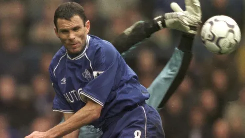 El DT de la UC marcó un golazo ante los Merengues en 1998.