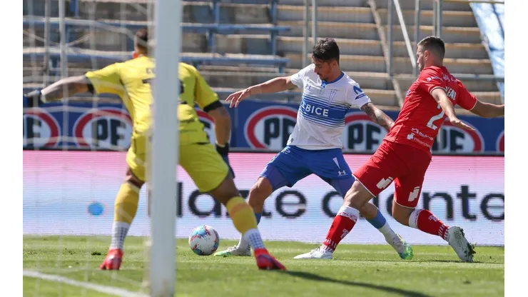 Católica quiere recuperar la punta del torneo.