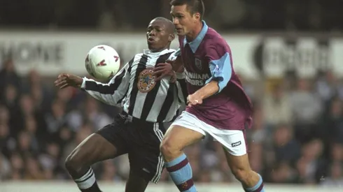 El Tino Asprilla jugando en Newcastle