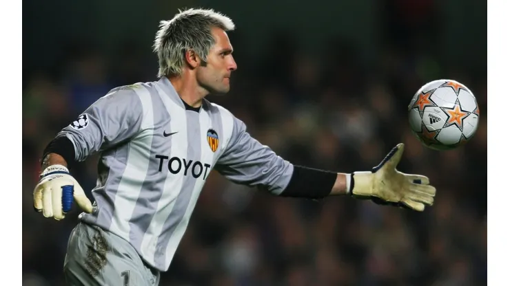 Cañizares jugando por Valencia