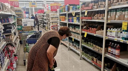 Desde el 5 de abril, los supermercados solo pueden comercializar bienes esenciales.