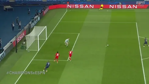 El mano a mano de Nauer y Neymar en el PSG vs. Bayern Múnich.