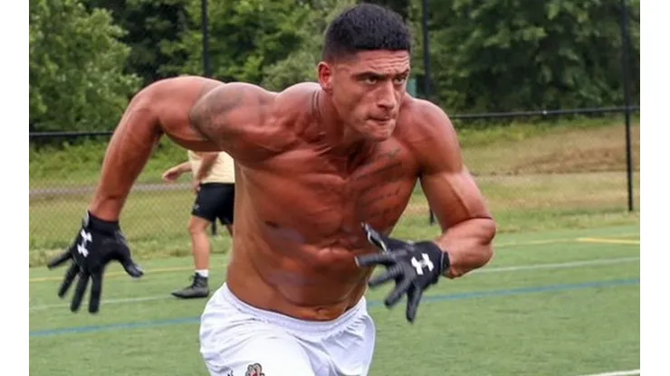 Sammis Reyes hace historia y se convierte en el primer chileno contratado por un equipo de la NFL