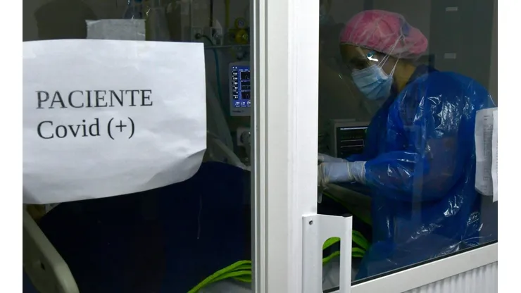Minsal reporta 6.372 nuevos contagios y 5 comunas retroceden a cuarentena