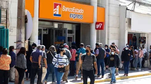 Los bancos se mantienen funcionando en horario normal pese a la Cuarentena.