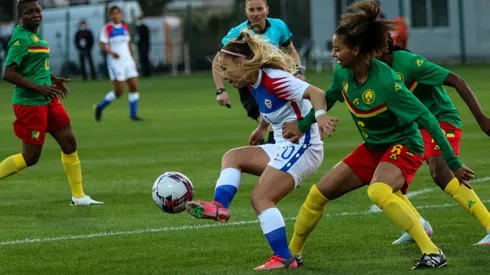 La Roja femenina se juega la clasificación a los JJOO este martes ante Camerún.