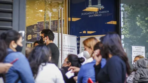 Quienes adeuden en materia de pensión alimenticia podrían ver retenido el 75% del monto del beneficio.