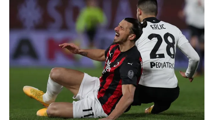 Zlatan Ibrahimovic se expone a penas por haber almorzando en restaurante prohibido