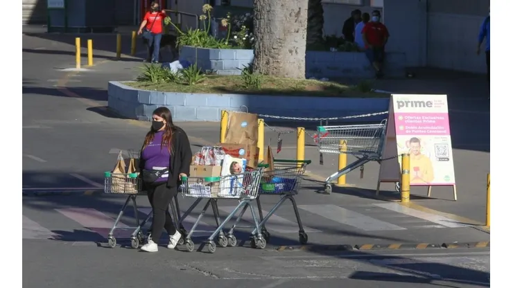 Pese a las limitaciones de productos a la venta, los supermercados siguen siendo un importante centro de abastecimiento.
