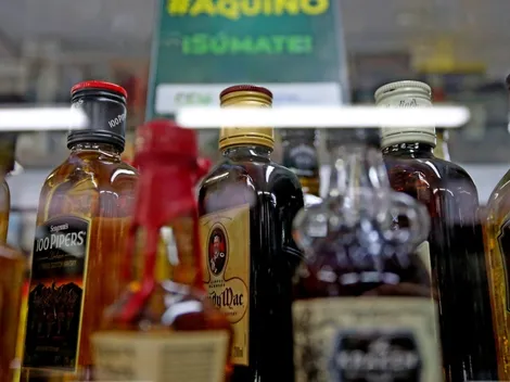 ¿Puedo tomar alcohol después de vacunarme contra el Covid?