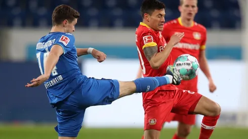 Charles Aránguiz y el Leverkusen empatan contra Hoffenheim.