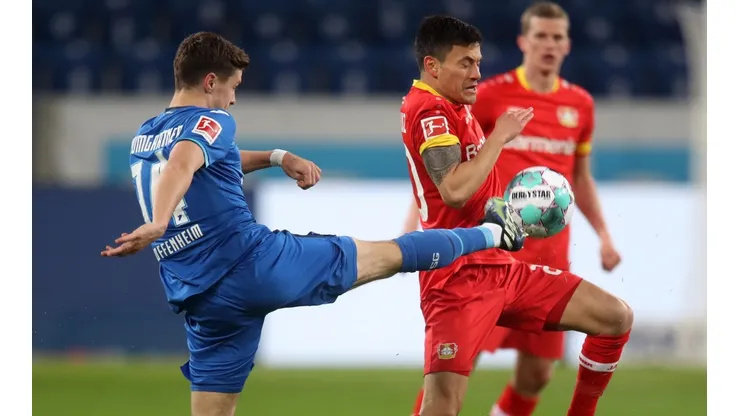 Charles Aránguiz y el Leverkusen empatan contra Hoffenheim.
