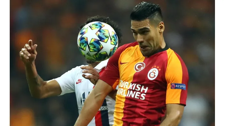 Radamel Falcao sufre una grave lesión en el entrenamiento del Galatasaray