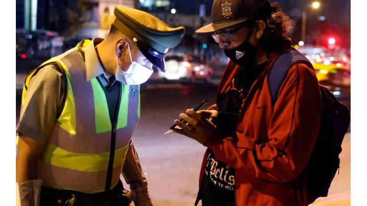 Fiscalización de Carabineros en Estación Central