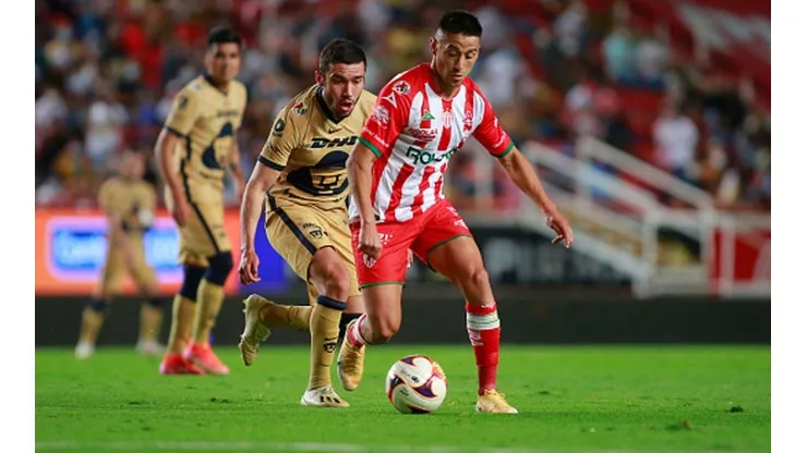 Juan Delgado, Carvallo y el Necaxa no pudieron contra el Pumas.