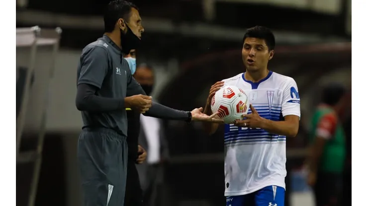El técnico Cruzado debe sortear la fase de grupos de la Libertadores.