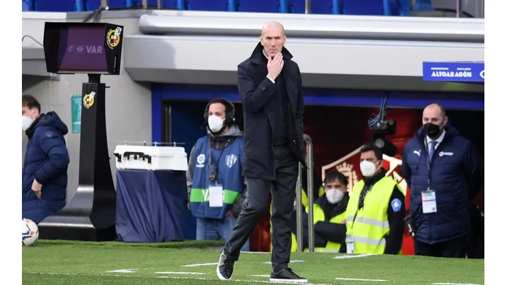 Zinedine Zidane niega que el Real Madrid vs Barcelona sea el decisivo para La Liga.