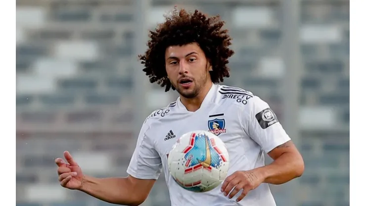 Maximiliano Falcón se perderá los dos próximos partidos de Colo Colo por castigo, no resultó la apelación.