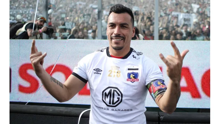 ¿Esteban Paredes podrá tener "un último baile" en Colo Colo?