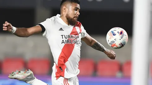 El chileno Paulo Díaz tuvo un nuevo partido destacado en la defensa de River Plate.