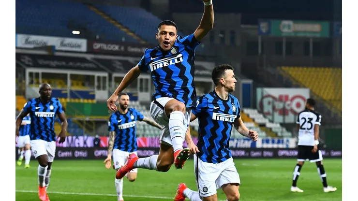 Alexis dio vuelta la página y animó al plantel del Inter