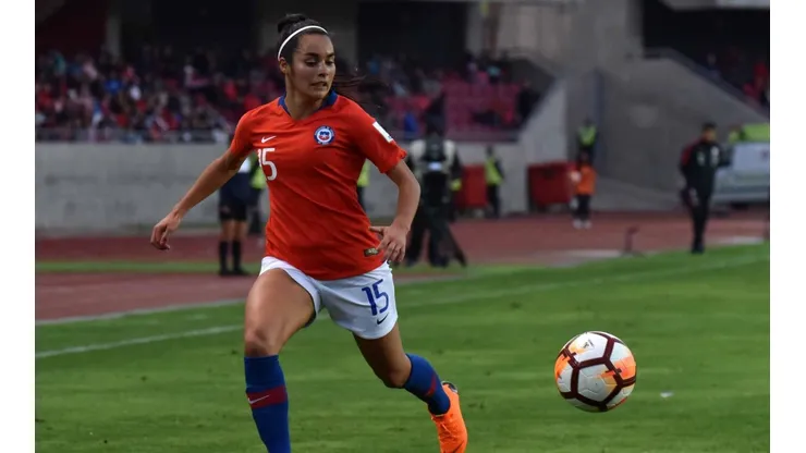 Su Helen Galaz se automarginó de la Roja