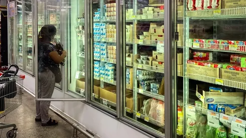 El Gobierno publicó un listado de bienes esenciales