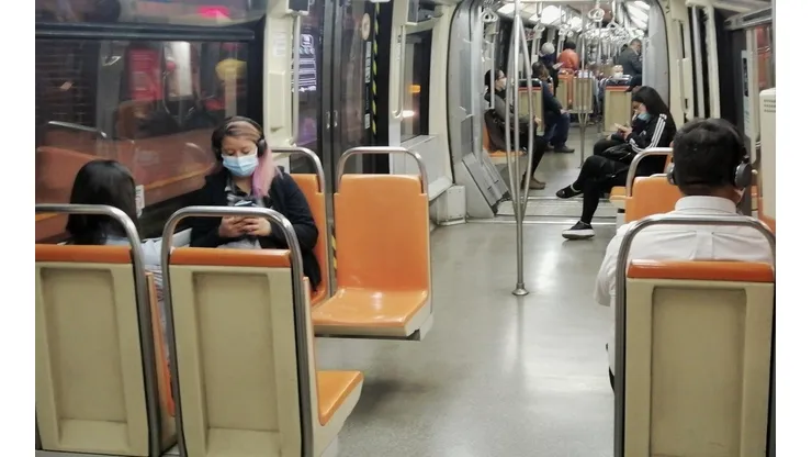 Conoce el horario del Metro de Santiago