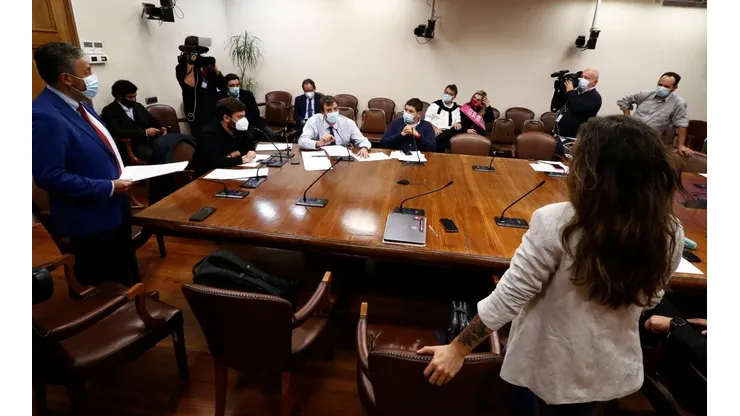 Comisión de Constitución discute proyecto de tercer retiro