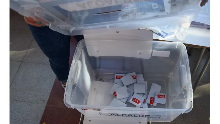 Ratificado: las elecciones serán el 15 y 16 de mayo
