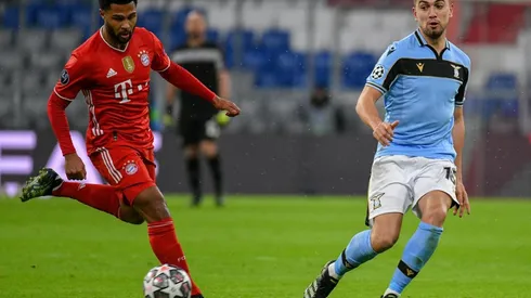 Serge Gnabry dice adiós al inicio de la serie entre Bayern Munich y PSG.