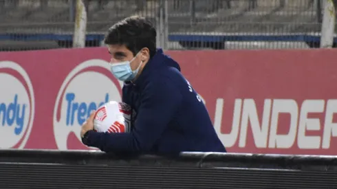 Clemente Montes fue pasapelotas en duelo ante Palestino