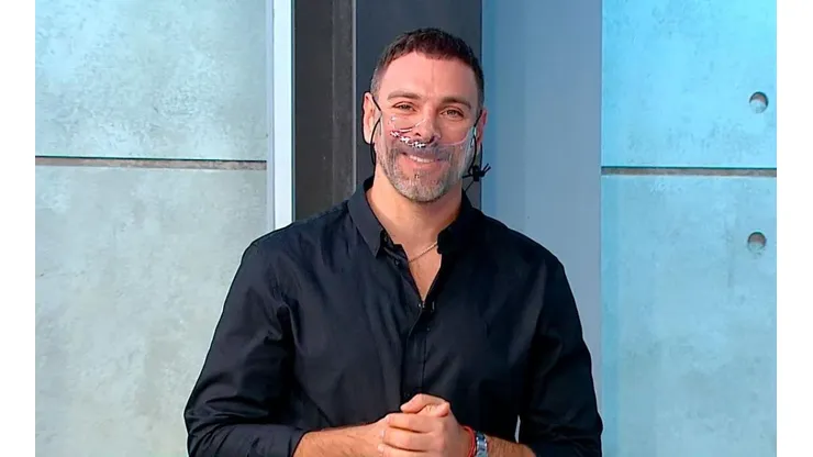 José Antonio Neme en su reaparición en Mega, para conducir el matinal "Mucho Gusto".