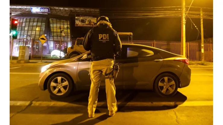 Hasta pena de cárcel arriesgan personas reincidentes en salir sin permisos.