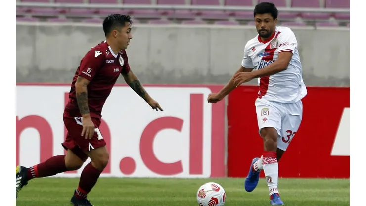 Curicó se presentó sólo con 11 jugadores frente a La Serena