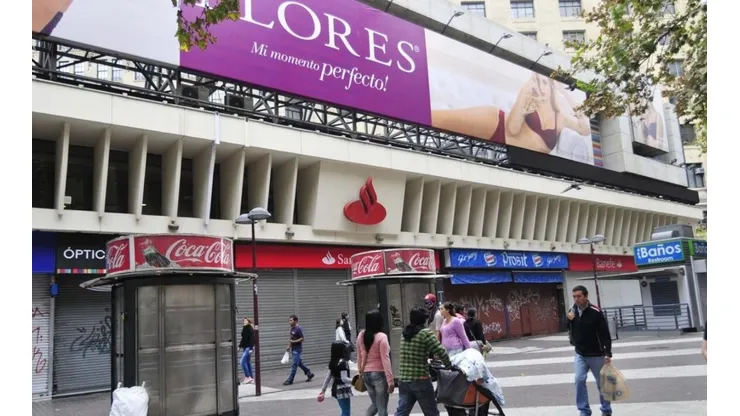 La venta de ropa al por menor quedo restringida de su funcionamiento.