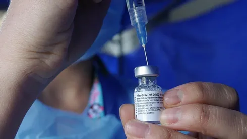 La vacuna Pfizer ya demostró ser efectiva contra la variante sudafricana.