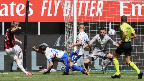 Jens Petter Hauge pudo poner la igualdad de Milan ante Sampdoria.