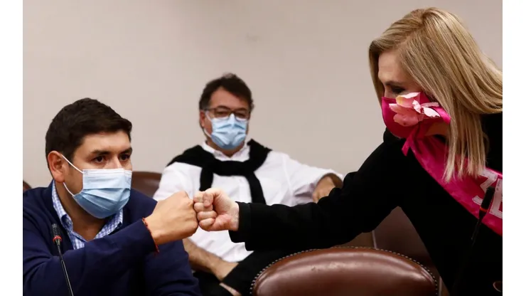 Pamela Jiles fue protagonista en medio de la discusión.