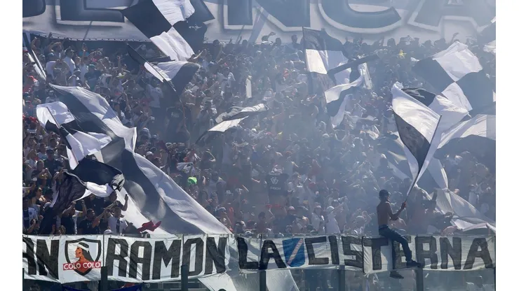 Leonardo Véliz considera imposible que los hinchas de Colo Colo compren el paquete accionario de Aníbal Mosa