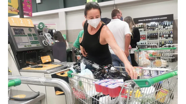 ¿Mañana abren los supermercados?