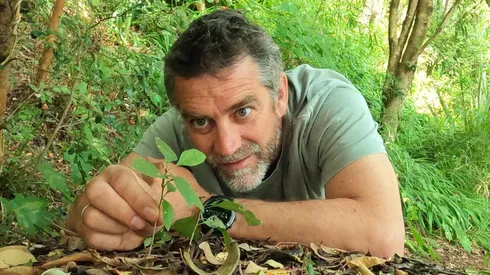 Felipe Braun compartiendo con el medioambiente, para "Factor de Cambio".